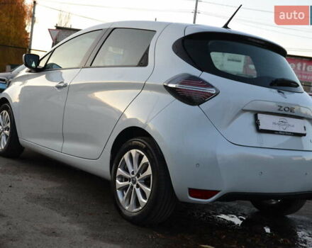 Белый Рено Зое, объемом двигателя 0 л и пробегом 50 тыс. км за 13999 $, фото 10 на Automoto.ua
