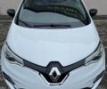 Белый Рено Зое, объемом двигателя 0 л и пробегом 58 тыс. км за 11996 $, фото 12 на Automoto.ua