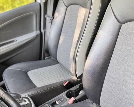 Белый Рено Зое, объемом двигателя 0 л и пробегом 127 тыс. км за 11900 $, фото 5 на Automoto.ua
