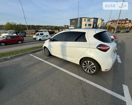 Белый Рено Зое, объемом двигателя 0 л и пробегом 71 тыс. км за 16100 $, фото 6 на Automoto.ua