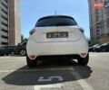 Белый Рено Зое, объемом двигателя 0 л и пробегом 12 тыс. км за 15300 $, фото 20 на Automoto.ua