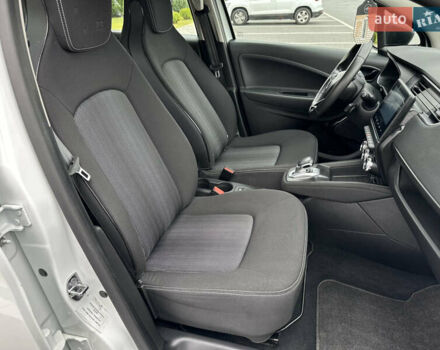 Рено Зое 2021 в Мукачеве на Automoto.ua Белый Рено Зое, объемом двигателя 0 л и пробегом 81 тыс. км за 11999 $, фото 39 на Automoto.ua