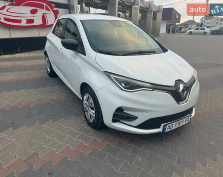 Белый Рено Зое, объемом двигателя 0 л и пробегом 38 тыс. км за 11900 $, фото 2 на Automoto.ua