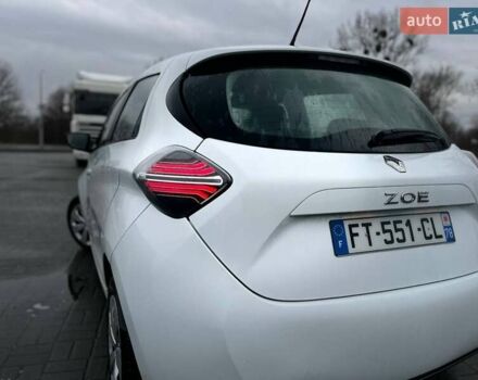 Белый Рено Зое, объемом двигателя 0 л и пробегом 123 тыс. км за 10999 $, фото 16 на Automoto.ua