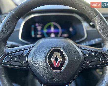 Белый Рено Зое, объемом двигателя 0 л и пробегом 86 тыс. км за 11800 $, фото 17 на Automoto.ua