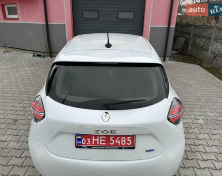 Белый Рено Зое, объемом двигателя 0 л и пробегом 82 тыс. км за 13800 $, фото 9 на Automoto.ua