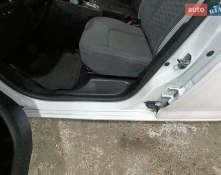 Белый Рено Зое, объемом двигателя 0 л и пробегом 102 тыс. км за 10999 $, фото 15 на Automoto.ua