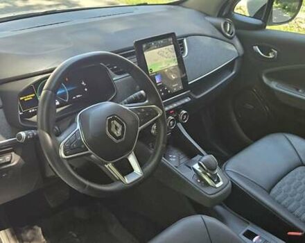 Белый Рено Зое, объемом двигателя 0 л и пробегом 18 тыс. км за 13999 $, фото 24 на Automoto.ua