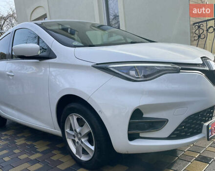 Белый Рено Зое, объемом двигателя 0 л и пробегом 126 тыс. км за 11950 $, фото 2 на Automoto.ua