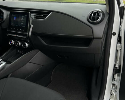 Білий Рено Зое, об'ємом двигуна 0 л та пробігом 95 тис. км за 11999 $, фото 46 на Automoto.ua