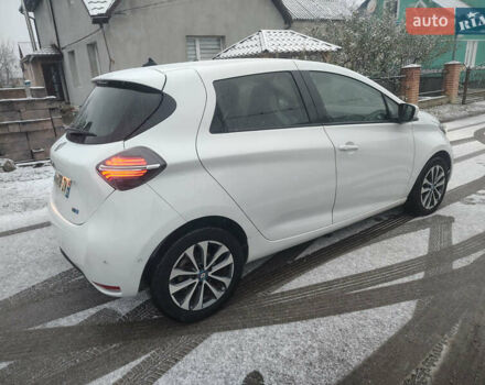 Белый Рено Зое, объемом двигателя 0 л и пробегом 50 тыс. км за 11999 $, фото 4 на Automoto.ua