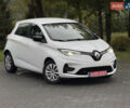 Белый Рено Зое, объемом двигателя 0 л и пробегом 80 тыс. км за 12450 $, фото 1 на Automoto.ua
