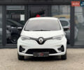 Белый Рено Зое, объемом двигателя 0 л и пробегом 85 тыс. км за 10999 $, фото 1 на Automoto.ua