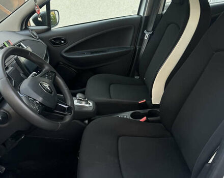 Білий Рено Зое, об'ємом двигуна 0 л та пробігом 37 тис. км за 9600 $, фото 9 на Automoto.ua