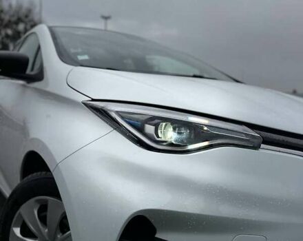 Белый Рено Зое, объемом двигателя 0 л и пробегом 123 тыс. км за 10999 $, фото 14 на Automoto.ua