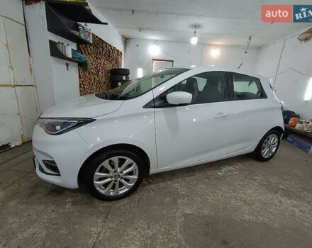 Белый Рено Зое, объемом двигателя 0 л и пробегом 102 тыс. км за 10999 $, фото 7 на Automoto.ua