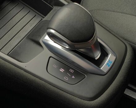 Белый Рено Зое, объемом двигателя 0 л и пробегом 124 тыс. км за 11955 $, фото 19 на Automoto.ua