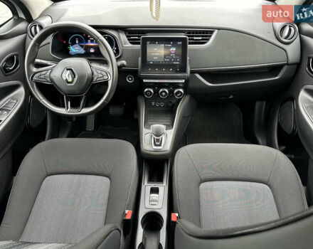 Рено Зое 2021 в Мукачеве на Automoto.ua Белый Рено Зое, объемом двигателя 0 л и пробегом 81 тыс. км за 11999 $, фото 50 на Automoto.ua