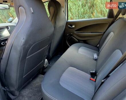 Белый Рено Зое, объемом двигателя 0 л и пробегом 57 тыс. км за 12700 $, фото 17 на Automoto.ua