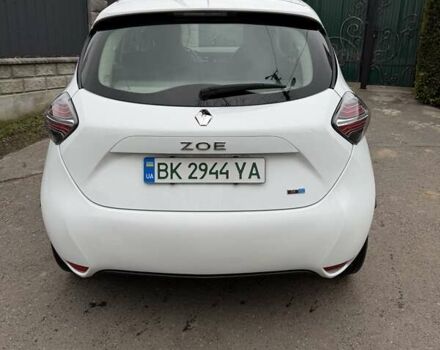 Білий Рено Зое, об'ємом двигуна 0 л та пробігом 72 тис. км за 11999 $, фото 7 на Automoto.ua
