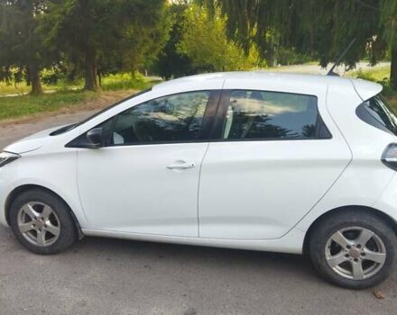 Белый Рено Зое, объемом двигателя 0 л и пробегом 167 тыс. км за 10600 $, фото 8 на Automoto.ua