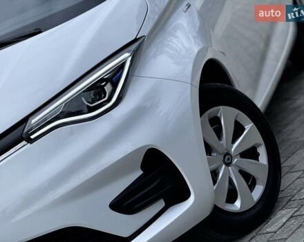 Рено Зое 2021 в Дрогобыче на Automoto.ua Белый Рено Зое, объемом двигателя 0 л и пробегом 55 тыс. км за 12900 $, фото 19 на Automoto.ua