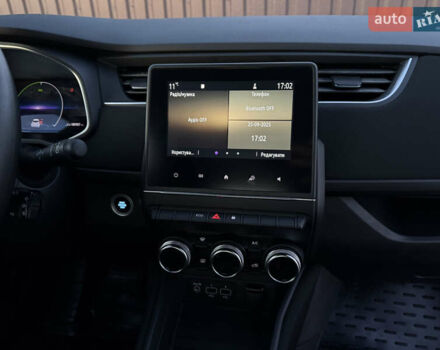 Білий Рено Зое, об'ємом двигуна 0 л та пробігом 179 тис. км за 11000 $, фото 14 на Automoto.ua
