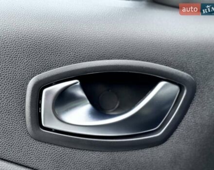 Рено Зое 2021 в Дрогобыче на Automoto.ua Белый Рено Зое, объемом двигателя 0 л и пробегом 55 тыс. км за 12900 $, фото 35 на Automoto.ua