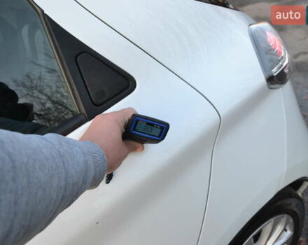 Белый Рено Зое, объемом двигателя 0 л и пробегом 50 тыс. км за 13999 $, фото 33 на Automoto.ua