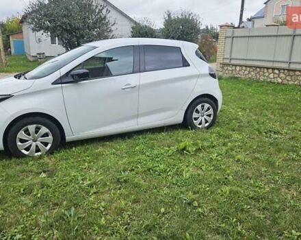 Белый Рено Зое, объемом двигателя 0 л и пробегом 51 тыс. км за 13300 $, фото 2 на Automoto.ua