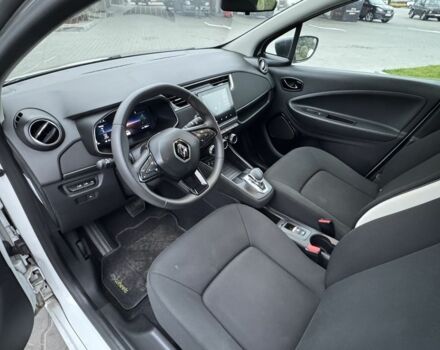 Білий Рено Зое, об'ємом двигуна 0 л та пробігом 56 тис. км за 11999 $, фото 9 на Automoto.ua