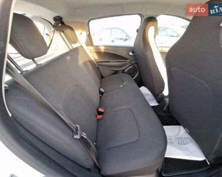 Білий Рено Зое, об'ємом двигуна 0 л та пробігом 30 тис. км за 12900 $, фото 41 на Automoto.ua