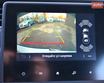 Белый Рено Зое, объемом двигателя 0 л и пробегом 50 тыс. км за 13999 $, фото 26 на Automoto.ua