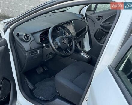 Білий Рено Зое, об'ємом двигуна 0 л та пробігом 115 тис. км за 10900 $, фото 7 на Automoto.ua