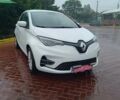 Белый Рено Зое, объемом двигателя 0 л и пробегом 130 тыс. км за 10350 $, фото 8 на Automoto.ua