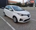 Белый Рено Зое, объемом двигателя 0 л и пробегом 62 тыс. км за 11500 $, фото 6 на Automoto.ua