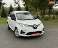 Белый Рено Зое, объемом двигателя 0 л и пробегом 80 тыс. км за 12450 $, фото 1 на Automoto.ua