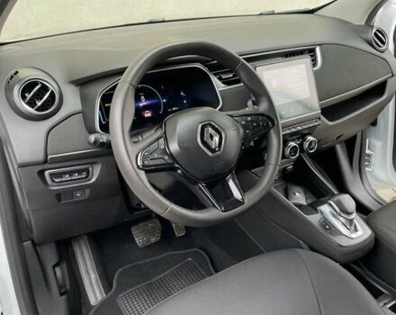 Белый Рено Зое, объемом двигателя 0 л и пробегом 58 тыс. км за 11996 $, фото 25 на Automoto.ua