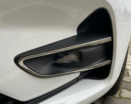 Белый Рено Зое, объемом двигателя 0 л и пробегом 58 тыс. км за 11996 $, фото 36 на Automoto.ua