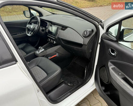 Білий Рено Зое, об'ємом двигуна 0 л та пробігом 132 тис. км за 11400 $, фото 8 на Automoto.ua