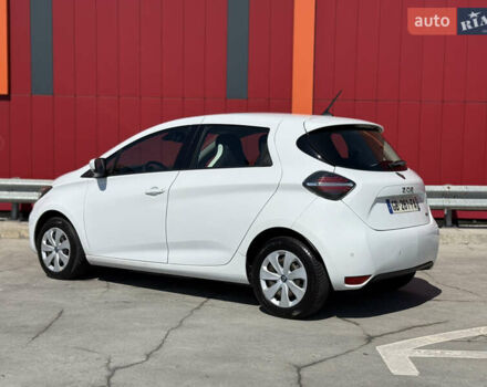 Белый Рено Зое, объемом двигателя 0 л и пробегом 58 тыс. км за 12500 $, фото 13 на Automoto.ua