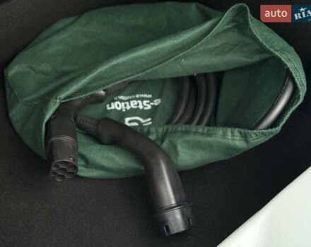 Белый Рено Зое, объемом двигателя 0 л и пробегом 52 тыс. км за 12999 $, фото 55 на Automoto.ua