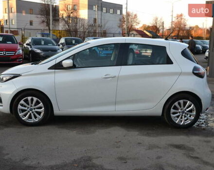 Белый Рено Зое, объемом двигателя 0 л и пробегом 50 тыс. км за 13999 $, фото 11 на Automoto.ua
