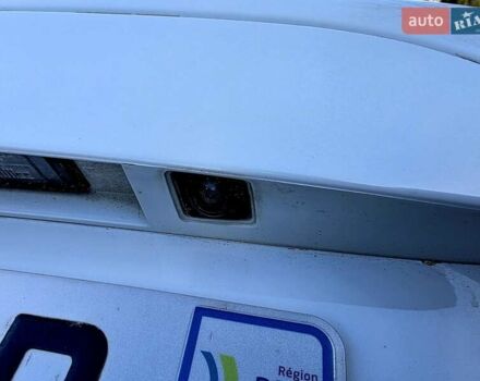 Белый Рено Зое, объемом двигателя 0 л и пробегом 57 тыс. км за 12700 $, фото 18 на Automoto.ua