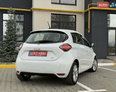 Белый Рено Зое, объемом двигателя 0 л и пробегом 52 тыс. км за 12999 $, фото 10 на Automoto.ua