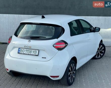 Белый Рено Зое, объемом двигателя 0 л и пробегом 47 тыс. км за 13799 $, фото 18 на Automoto.ua