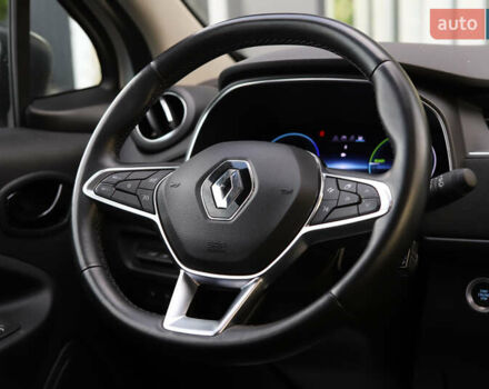 Белый Рено Зое, объемом двигателя 0 л и пробегом 19 тыс. км за 14400 $, фото 86 на Automoto.ua