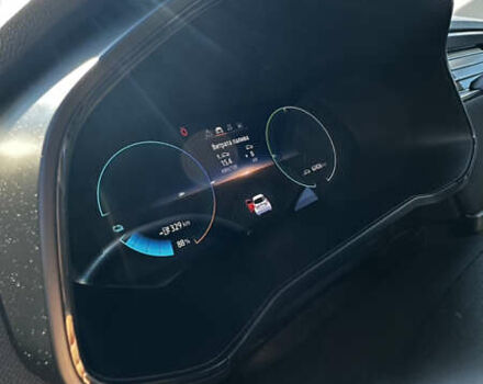 Белый Рено Зое, объемом двигателя 0 л и пробегом 62 тыс. км за 13150 $, фото 24 на Automoto.ua