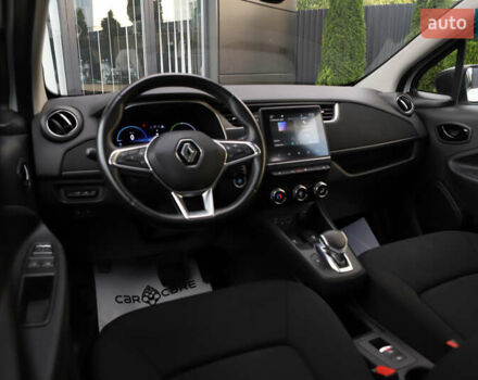 Белый Рено Зое, объемом двигателя 0 л и пробегом 19 тыс. км за 14400 $, фото 96 на Automoto.ua