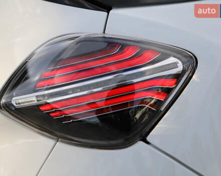 Белый Рено Зое, объемом двигателя 0 л и пробегом 19 тыс. км за 14400 $, фото 46 на Automoto.ua